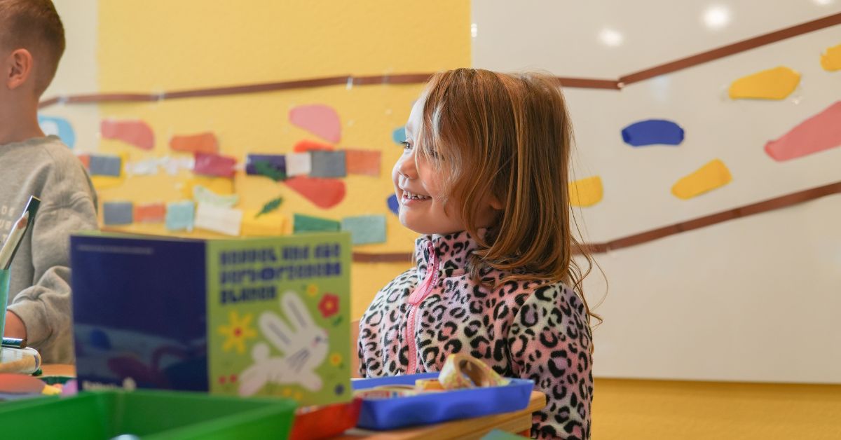 Kleines Mädchen aus der Kita St. Joseph in Leverkusen